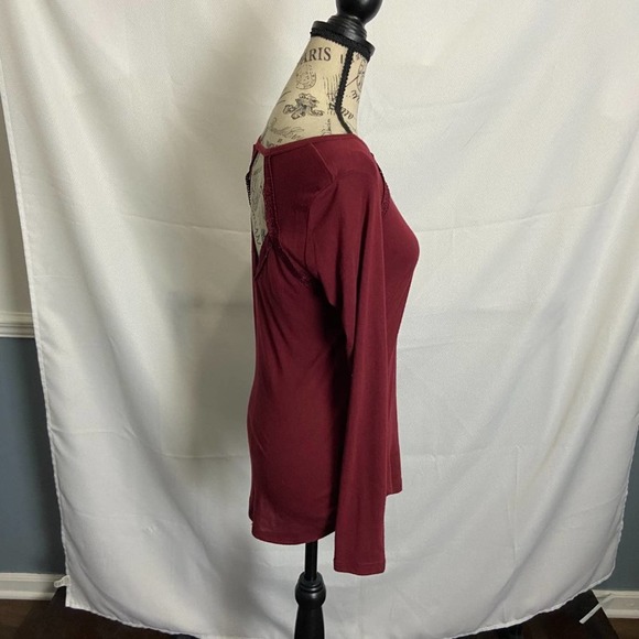 Minnie Mouse Key Hole Back Long Sleeve Tee XCH. - Picture 6 of 9